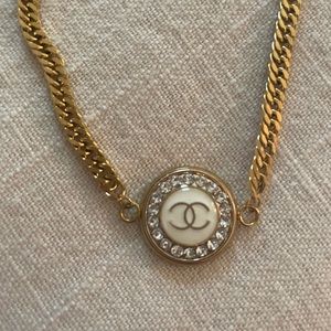 Chanel choker